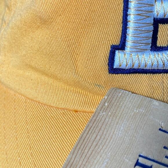 Vintage Budweiser Embroidered B Official Anheuser-Busch 100% Cotton Adjustable - Picture 2 of 13